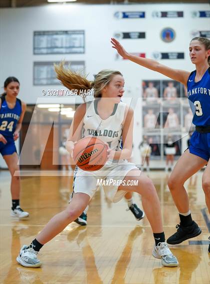 Thumbnail 2 in Frankfort vs. Monrovia (IHSAA 3A Sectional 1st Round)  photogallery.