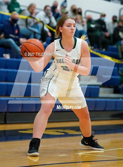 Thumbnail 2 in Frankfort vs. Monrovia (IHSAA 3A Sectional 1st Round)  photogallery.