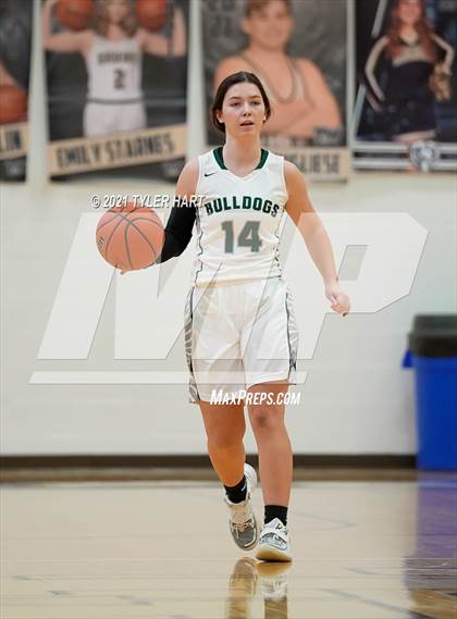 Thumbnail 3 in Frankfort vs. Monrovia (IHSAA 3A Sectional 1st Round)  photogallery.