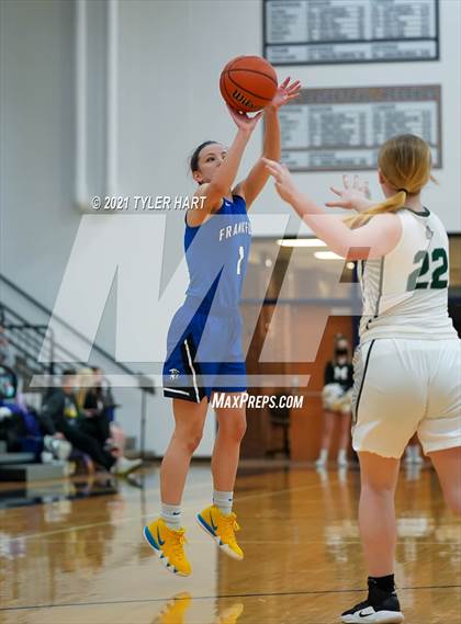Thumbnail 1 in Frankfort vs. Monrovia (IHSAA 3A Sectional 1st Round)  photogallery.