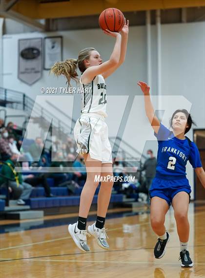 Thumbnail 3 in Frankfort vs. Monrovia (IHSAA 3A Sectional 1st Round)  photogallery.