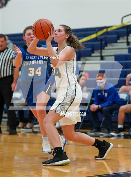 Thumbnail 2 in Frankfort vs. Monrovia (IHSAA 3A Sectional 1st Round)  photogallery.