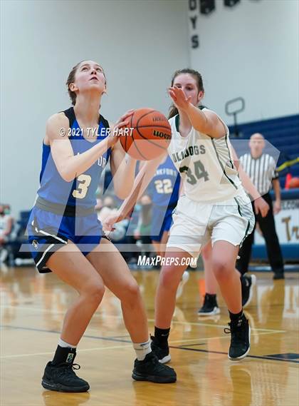 Thumbnail 2 in Frankfort vs. Monrovia (IHSAA 3A Sectional 1st Round)  photogallery.