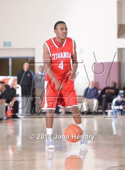 Thumbnail 2 in Etiwanda vs. Archbishop Mitty (MaxPreps Holiday Classic) photogallery.
