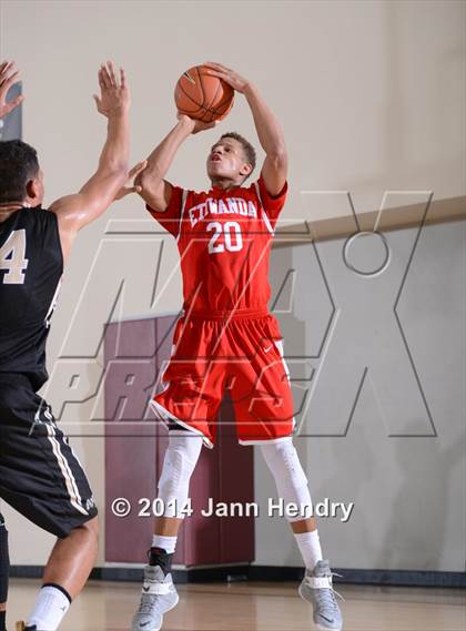 Thumbnail 2 in Etiwanda vs. Archbishop Mitty (MaxPreps Holiday Classic) photogallery.