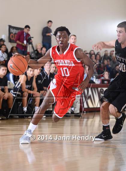 Thumbnail 3 in Etiwanda vs. Archbishop Mitty (MaxPreps Holiday Classic) photogallery.