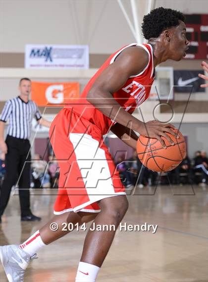 Thumbnail 1 in Etiwanda vs. Archbishop Mitty (MaxPreps Holiday Classic) photogallery.