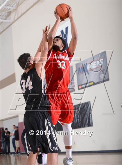 Thumbnail 3 in Etiwanda vs. Archbishop Mitty (MaxPreps Holiday Classic) photogallery.