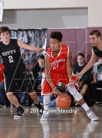 Thumbnail 2 in Etiwanda vs. Archbishop Mitty (MaxPreps Holiday Classic) photogallery.