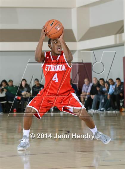 Thumbnail 2 in Etiwanda vs. Archbishop Mitty (MaxPreps Holiday Classic) photogallery.