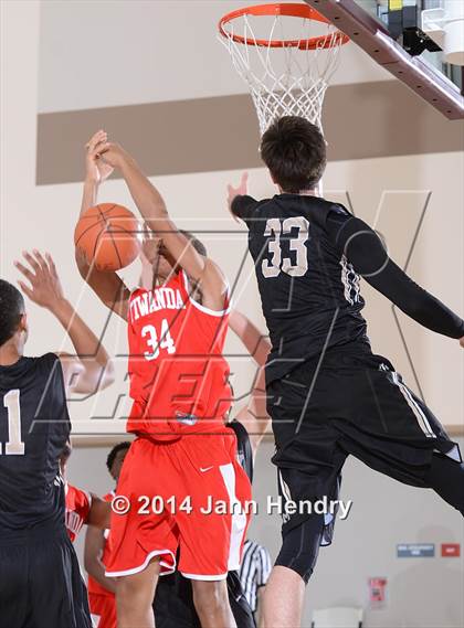 Thumbnail 1 in Etiwanda vs. Archbishop Mitty (MaxPreps Holiday Classic) photogallery.
