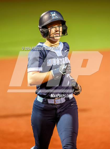 Thumbnail 1 in Midway vs. Kingwood (UIL 6A Softball Semifinal) photogallery.
