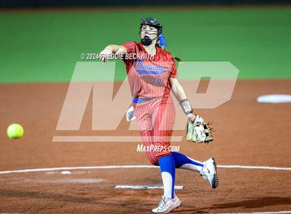 Thumbnail 2 in Midway vs. Kingwood (UIL 6A Softball Semifinal) photogallery.