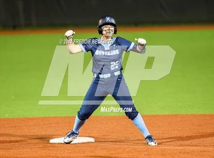 Thumbnail 1 in Midway vs. Kingwood (UIL 6A Softball Semifinal) photogallery.