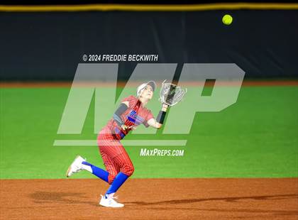 Thumbnail 1 in Midway vs. Kingwood (UIL 6A Softball Semifinal) photogallery.