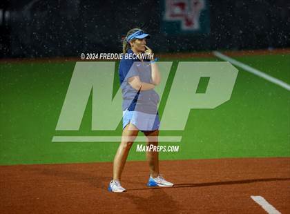 Thumbnail 1 in Midway vs. Kingwood (UIL 6A Softball Semifinal) photogallery.