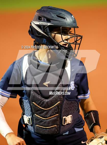 Thumbnail 2 in Midway vs. Kingwood (UIL 6A Softball Semifinal) photogallery.