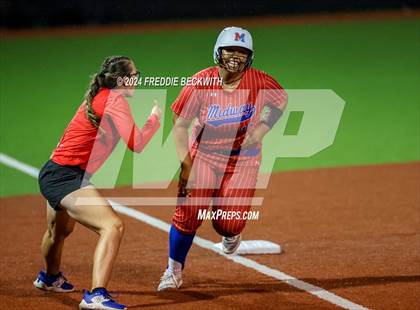 Thumbnail 1 in Midway vs. Kingwood (UIL 6A Softball Semifinal) photogallery.