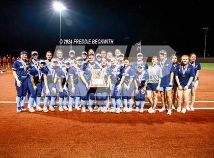 Thumbnail 1 in Midway vs. Kingwood (UIL 6A Softball Semifinal) photogallery.