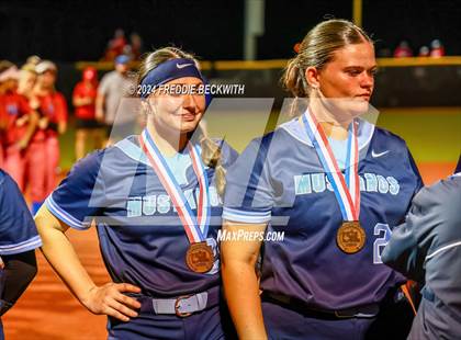 Thumbnail 1 in Midway vs. Kingwood (UIL 6A Softball Semifinal) photogallery.