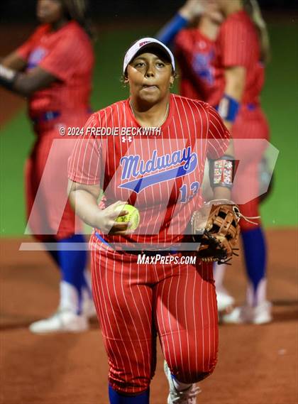 Thumbnail 2 in Midway vs. Kingwood (UIL 6A Softball Semifinal) photogallery.