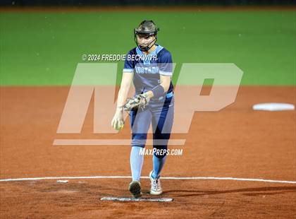 Thumbnail 1 in Midway vs. Kingwood (UIL 6A Softball Semifinal) photogallery.