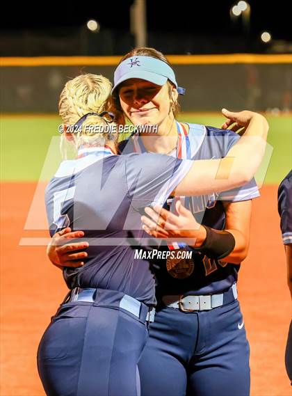 Thumbnail 3 in Midway vs. Kingwood (UIL 6A Softball Semifinal) photogallery.