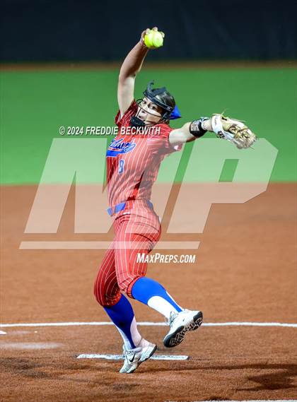 Thumbnail 2 in Midway vs. Kingwood (UIL 6A Softball Semifinal) photogallery.