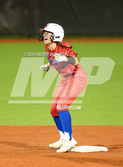 Thumbnail 3 in Midway vs. Kingwood (UIL 6A Softball Semifinal) photogallery.