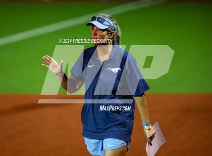 Thumbnail 1 in Midway vs. Kingwood (UIL 6A Softball Semifinal) photogallery.
