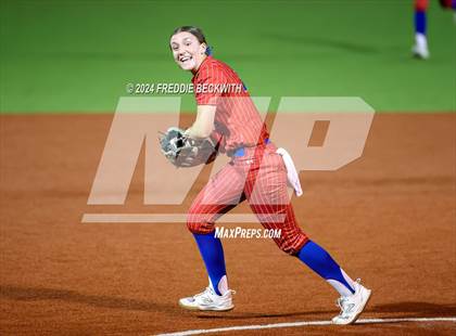 Thumbnail 3 in Midway vs. Kingwood (UIL 6A Softball Semifinal) photogallery.