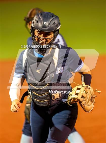 Thumbnail 1 in Midway vs. Kingwood (UIL 6A Softball Semifinal) photogallery.
