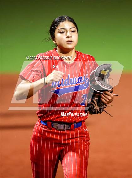 Thumbnail 2 in Midway vs. Kingwood (UIL 6A Softball Semifinal) photogallery.