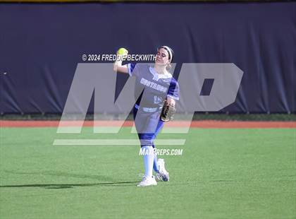 Thumbnail 3 in Midway vs. Kingwood (UIL 6A Softball Semifinal) photogallery.