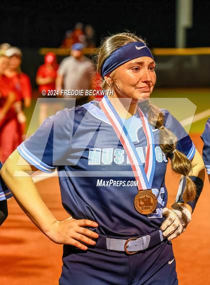 Thumbnail 2 in Midway vs. Kingwood (UIL 6A Softball Semifinal) photogallery.