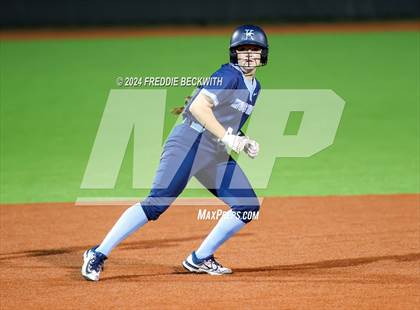 Thumbnail 3 in Midway vs. Kingwood (UIL 6A Softball Semifinal) photogallery.
