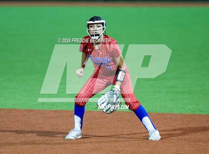 Thumbnail 2 in Midway vs. Kingwood (UIL 6A Softball Semifinal) photogallery.