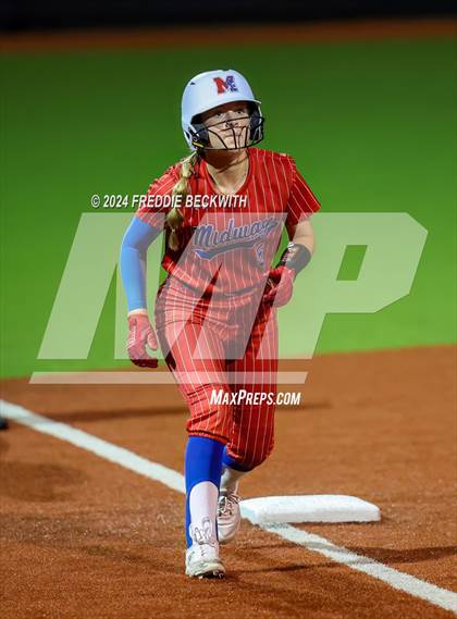 Thumbnail 2 in Midway vs. Kingwood (UIL 6A Softball Semifinal) photogallery.