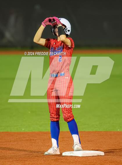 Thumbnail 3 in Midway vs. Kingwood (UIL 6A Softball Semifinal) photogallery.