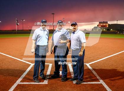 Thumbnail 3 in Midway vs. Kingwood (UIL 6A Softball Semifinal) photogallery.