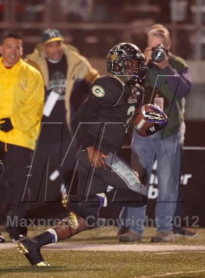 Thumbnail 2 in Centennial vs. Narbonne (CIF SoCal Regional Open Division Final) photogallery.