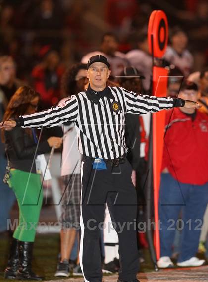 Thumbnail 1 in Centennial vs. Narbonne (CIF SoCal Regional Open Division Final) photogallery.