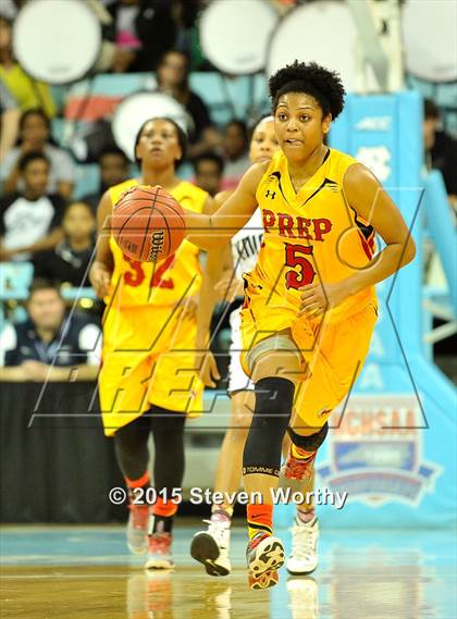 Thumbnail 1 in Riverside vs. Winston-Salem Prep (NCHSAA 1A Final) photogallery.