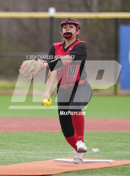 Thumbnail 2 in Del Valle vs Kingwood (NFCA Leadoff Classic) photogallery.