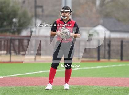 Thumbnail 3 in Del Valle vs Kingwood (NFCA Leadoff Classic) photogallery.