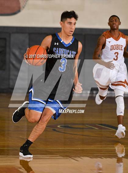 Thumbnail 3 in Dobie vs Vela (McDonald's Texas Invitational) photogallery.