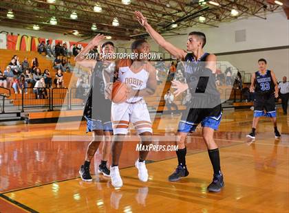 Thumbnail 1 in Dobie vs Vela (McDonald's Texas Invitational) photogallery.