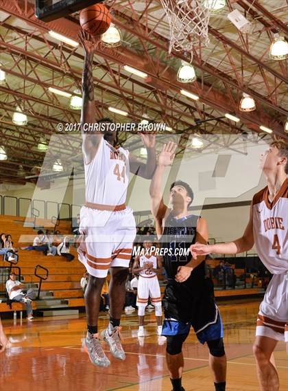 Thumbnail 3 in Dobie vs Vela (McDonald's Texas Invitational) photogallery.