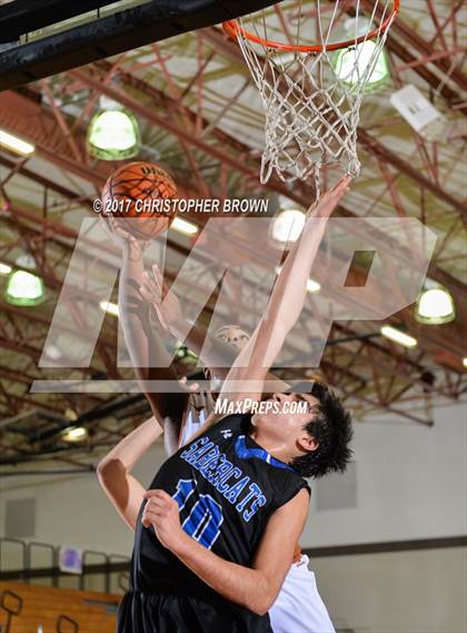 Thumbnail 3 in Dobie vs Vela (McDonald's Texas Invitational) photogallery.
