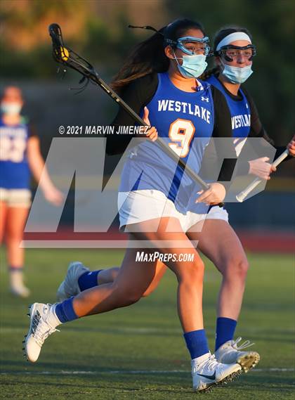 Thumbnail 1 in Royal vs Westlake photogallery.